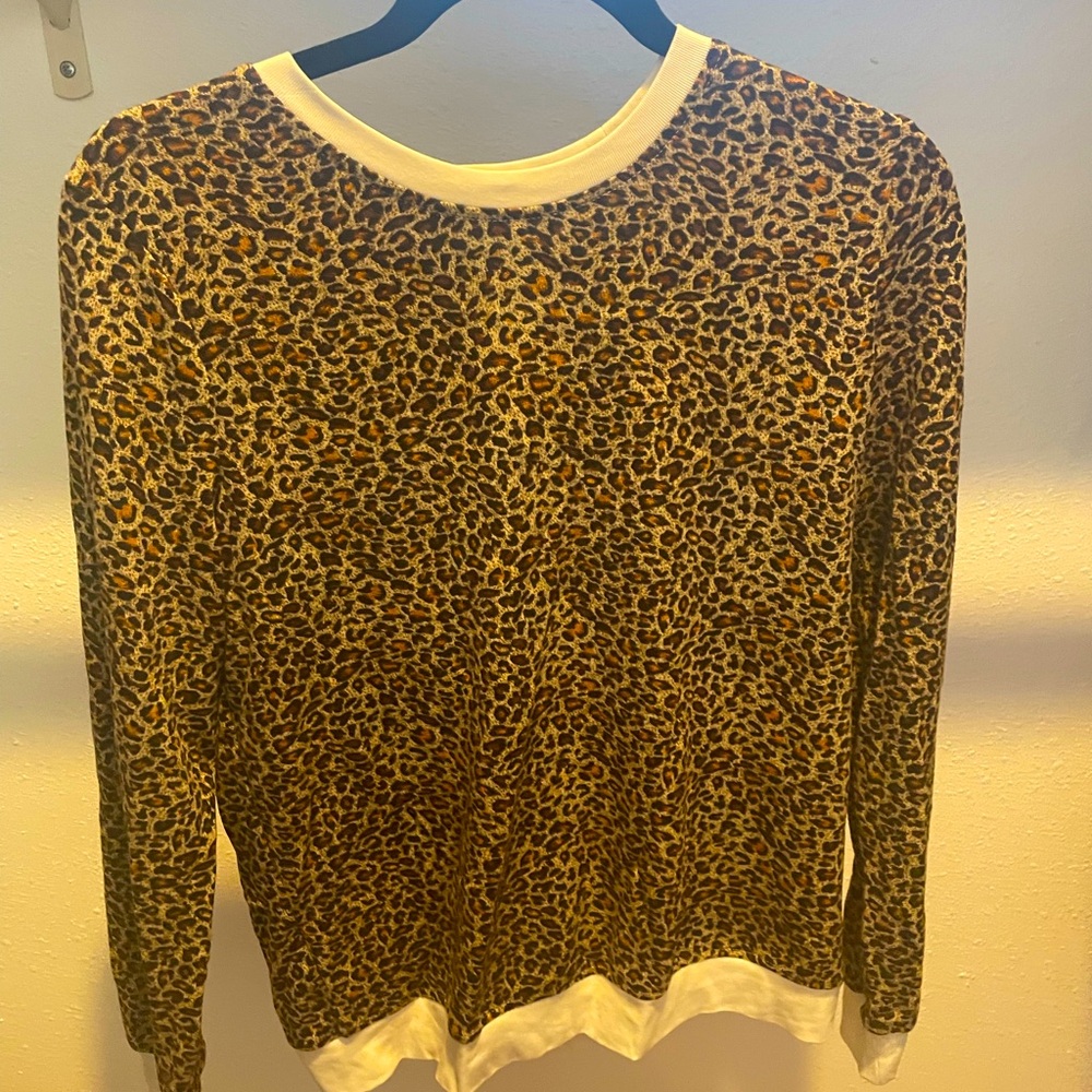 Zyia active leopards print sweater